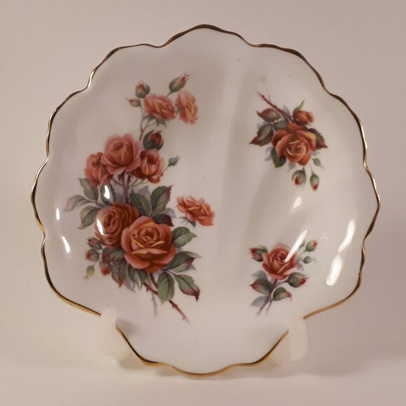 RARE Royal Albert Centennial Rose oyster shaped ring dish, candy dish - Picture 1 of 4